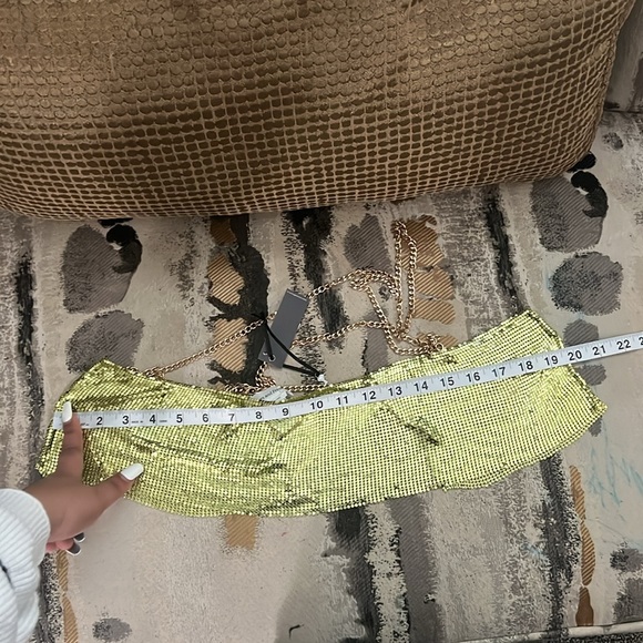 Lovers and Friends Silverlake Top in Pear Green - Picture 6 of 7